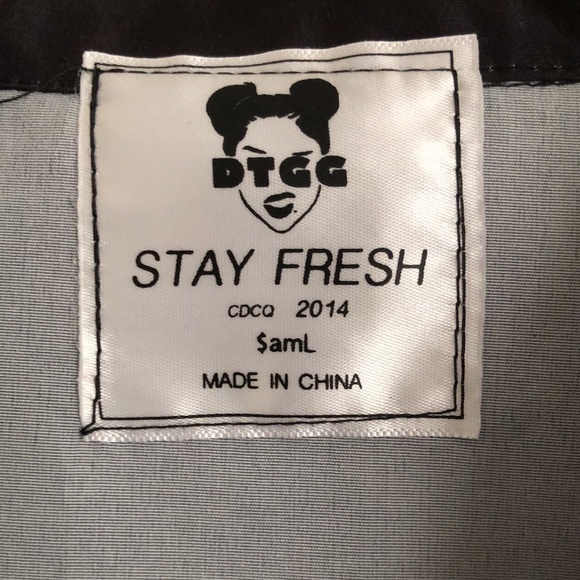 Short sleeve - Picture 3 of 4